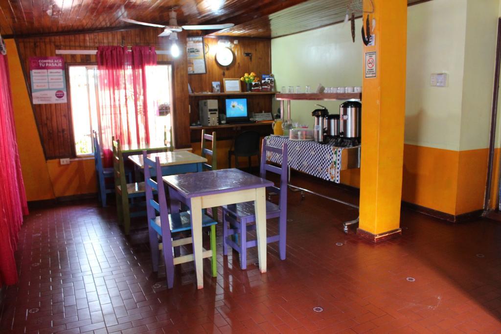 Residencial Noelia Hostel Пуерто-Іґуасу Екстер'єр фото