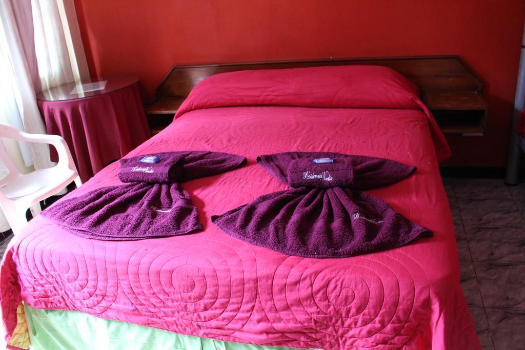 Residencial Noelia Hostel Пуерто-Іґуасу Екстер'єр фото