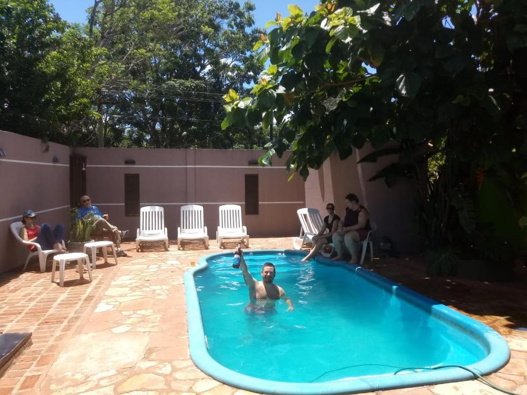 Residencial Noelia Hostel Пуерто-Іґуасу Екстер'єр фото