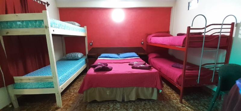 Residencial Noelia Hostel Пуерто-Іґуасу Екстер'єр фото